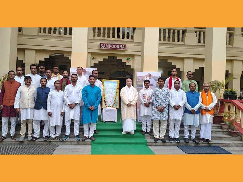 214 meditators have received Vedic Divine Technique from Brahmachari Girish ji at Guwahati.