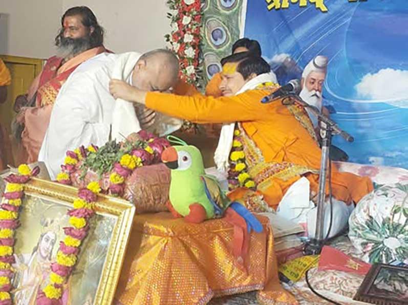 Brahmachari Girish Ji has visited with Shri Ramdev Dube and Shri Ashok Arora Sanatan Sanskar Dham, Anand Vatika, Vrindavan to attend Shrimadbhagwat Katha session being done by Dr. Acharya Shri Ramvilas Chaturvedi Ji Maharaj. Brahmachari Ji has honoured Acharya Ji.