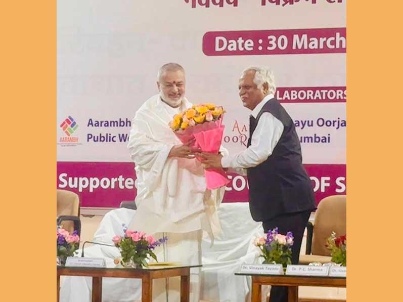 A National level Thematic Seminar was organised by Ojas Foundation in mentorship of Maharishi Vedic Health Centre, Bhopal. Brahmachari Girish Ji was invited as Chief Guest. Many medical practitioners, Vaidyas, Directors Principals and Faculty of Medical Ayurveda Colleges, Students and eminent scholars have attended the seminar.