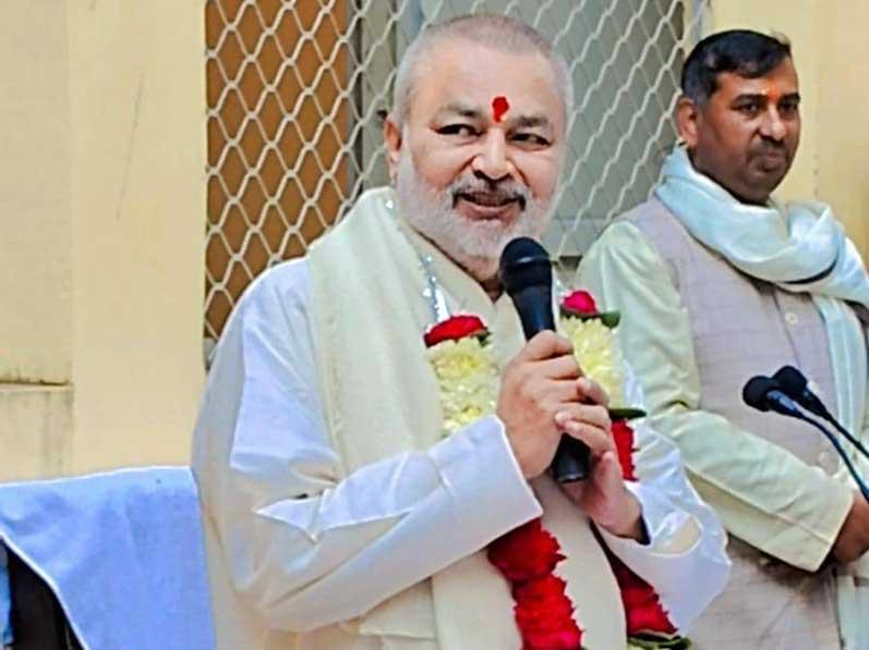 Brahmachari Girish Ji has visit Maharishi Ashram Prayagraj to review the preparation of Maha Kumbh 2025.