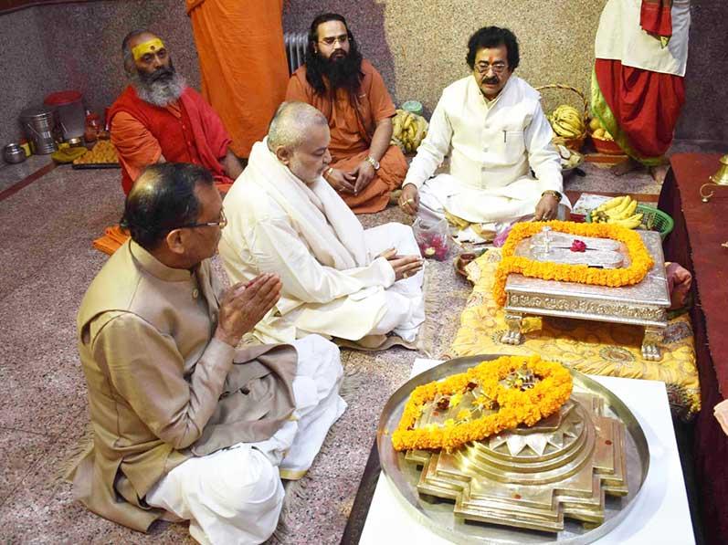 Brahmachari Girish ji, Shri Ved Prakash Sharma ji and Shri Ramdev Dubey have participated in Aaradhna Mahotsav organised at Jyotishpeethadheeshwar Jagatguru Shankaracharya Ashram Alopibag, Prayagraj. Gurudev Shankaracharya Swami Brahmanand Saraswati Jayanti, Swami Shantanand Saraswati Jayanti, Gita Jayanti, Radhamadhav Patotsava is being celebrated in divine presence of Anant Shri Vibhushit Jagadguru Shankaracharya of Jyotirmath Swami Vasudevanand Saraswati ji Maharaj.
