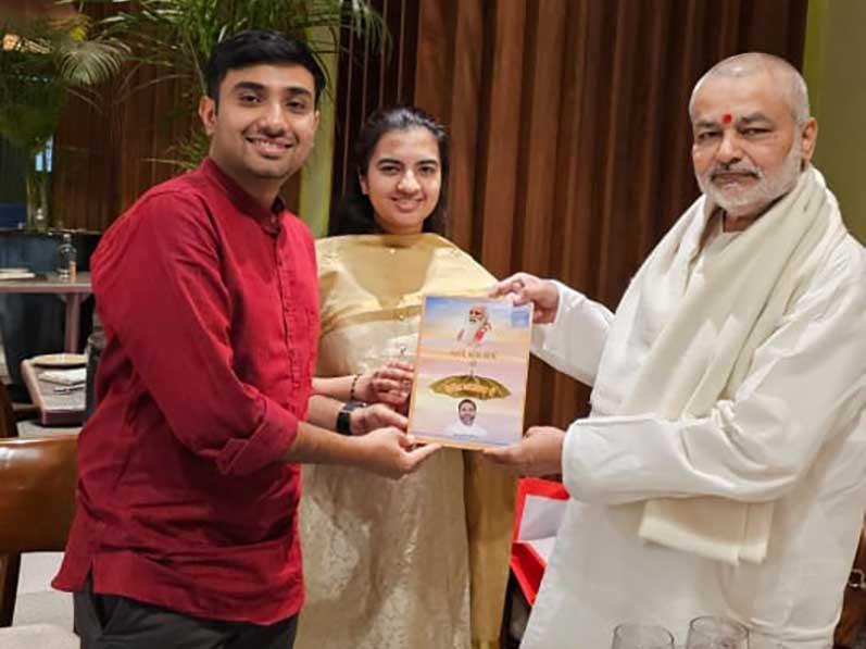 Brahmachari Girish ji met Smt. Rageshri Tare ex-student of Maharishi Vidya Mandir School and her husband Shri Mohit Tare and presented them book Param Pujya Maharishi Mahesh Yogi ji ki Deviya Chhatrachhaya mein Brahmachari Girish. Both of them are very accomplished software engineers and are highly placed in multinational companies.
