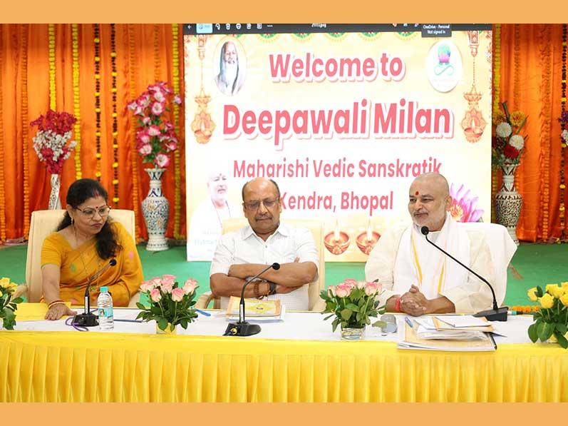 Deepawali Milan 2025 was organized by Maharishi Organisation with the theme to discuss Transform of India into Ideal India. Over 70 dignitaries from Bhopal have participated in Milan. Ved Vidya Martand Brahmachari Girish Ji, the Chairman of Maharishi Group of Educational Institutions gave slide show presentation on Maharishi Ideal India Campaign and Activities of Maharishi Organisation in support of implementation of this campaign. 