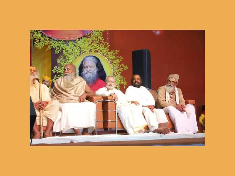 A conference of Saints was organised by HH Swami Chidanand Saraswati Muni Ji Maharaj of Parmarth Niketan at the Kumbh Shivir Prayagraj. Brahmachari Girish Ji has met with many saints, greeted them and informed them about the current activities of Maharishi Organisation. Its interesting that all saints know about HH Maharishi Mahesh Yogi ji and speak very high on the work done globally by Maharishi Ji and now being taken care by Brahmachari Girish Ji. Some of main pujya saints were Swami Chidanand Saraswati Ji, Maha Mandleshwar Swami Vishokanand Ji, Bageshwar Sarkar Dheerendra Krishan Shastri Ji, Maha Mandleshwar Swami Santoshdas Ji Maharaj Satua Baba, Maha Mandleshwar Balakanand Ji Ex MP and now MLA, Jaipur, Swami Ramchandradas Ji Maharaj, successor of Jagatguru Swami Rambhadracharya Ji Maharaj and Swami Phalahari Baba.