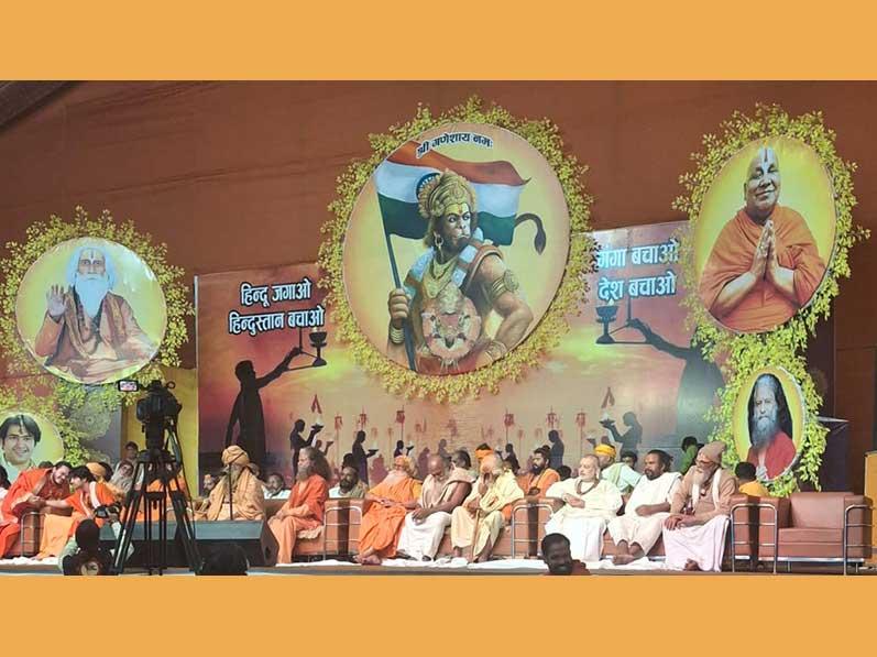 A conference of Saints was organised by HH Swami Chidanand Saraswati Muni Ji Maharaj of Parmarth Niketan at the Kumbh Shivir Prayagraj. Brahmachari Girish Ji has met with many saints, greeted them and informed them about the current activities of Maharishi Organisation. Its interesting that all saints know about HH Maharishi Mahesh Yogi ji and speak very high on the work done globally by Maharishi Ji and now being taken care by Brahmachari Girish Ji. Some of main pujya saints were Swami Chidanand Saraswati Ji, Maha Mandleshwar Swami Vishokanand Ji, Bageshwar Sarkar Dheerendra Krishan Shastri Ji, Maha Mandleshwar Swami Santoshdas Ji Maharaj Satua Baba, Maha Mandleshwar Balakanand Ji Ex MP and now MLA, Jaipur, Swami Ramchandradas Ji Maharaj, successor of Jagatguru Swami Rambhadracharya Ji Maharaj and Swami Phalahari Baba.
