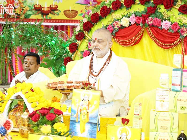 Three days celebration at Maharishi Organisation 
Three auspicious days of divine grace of Devies and Devatas were celebrated in Maharishi Organisations all over India. 