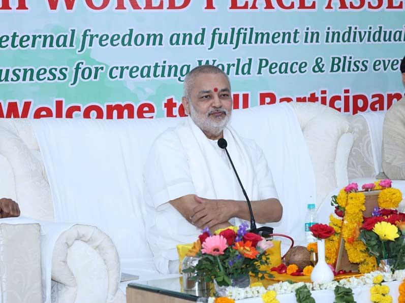 Maharishi World Peace Assembly has started today at Bhopal on the theme of creating world peace through different Vedic Technologies. Over 50 participants are attending. Brahmachari Girish Ji has inaugurate the assembly and said every individual is a valuable unit of the society and each one is responsible to create peace. Maharishi Ji has brought to light many simple, valuable and effect Vedic Technologies, which should be applied in our life individually and collectively  to enjoy World Peace. Prof. Bhuvnesh Sharma VC Maharishi Mahesh Yogi Vedic Vishwavidyalaya, Shri V. R. Khare Secretary General of Maharishi World Peace Movement, Dr. Prakash Chandra Joshi-Executive Director of MVM Schools Group and Smt. Arya Nandkumar National Secretary of Communication of MWPM have also addressed the assembly.