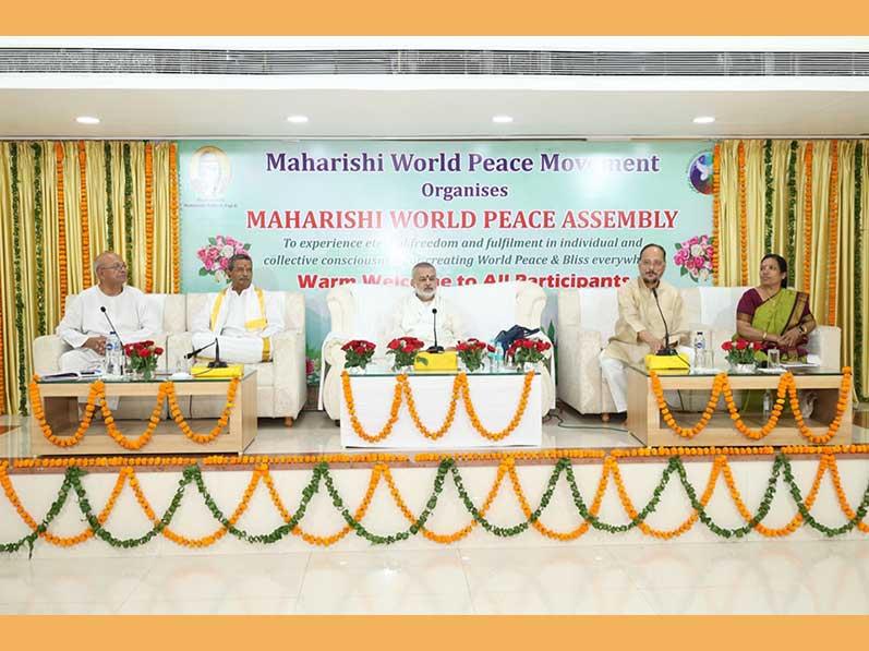 Maharishi Vishwa Shanti Andolan organized the Maharishi Vishwa Shanti Samagam in Bhopal from 29 March to 4 April 2025 under the aegis of Maharishi Vishwa Shanti Andolan. More than 40 practitioners of Transcendental Meditation, TM-Sidhi Program and Yogic Flying enjoyed the Samagam.