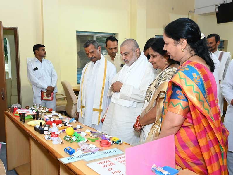 Sanskrit Teachers Training residential course was organised from 15th to 29th July 2025 at Maharishi Centre of Educational Excellence campus, Bhopal. 18 teachers have completed the course taught by Dr. Satyavani and Mrs. Devaki, both highly qualified and experience Sanskrit Teachers. Trained teachers will go back to their respective Maharishi Vidya Mandir schools and will train about 6000 students every year in spoken Sanskrit. Addressing valedictory session, Ved Vidya Martand Brahmachari Girish Ji has reminded of resolution passed about Sanskrit teaching and has announced many such courses with larger number of teachers to cover about 10 lakh members of Maharishi Organisation in next two years.