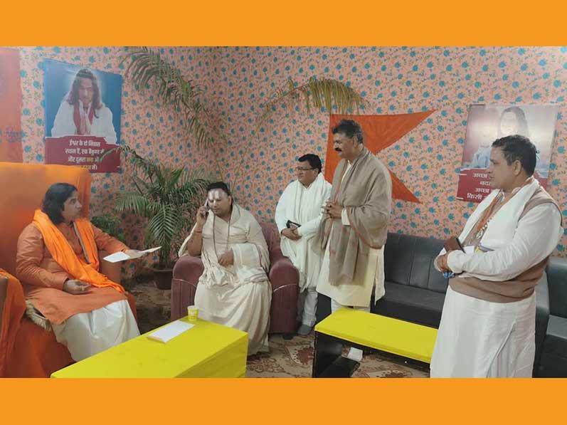 Brahmachari Girish Ji, Maharishi Organisation, Shri Ved Prakash Sharma, Shri Ramdev Dube and Shri Basant Das  met Shanti Doot Acharya Devaki Nandan Thakur Ji and invited him to attend a conference Immediate Need of Mutual Coordination of Dharma Peeths for Securing Sanatan Dharma being organised by Maharishi Organisation on 6th February 2025, Thursday at Maharishi Ashram, Sangamtat, Arail Prayagraj. Thakur ji given his kind consent to visit Maharishi Ashram soon.