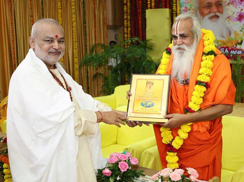 The news of the passing of the revered Swami Dr. Ramvilas Vedanti Ji is extremely saddening. He visited Bhopal in August at our request, and we had a very fruitful and enlightening discussion, receiving his abundant blessings. A few months ago, after visiting Shri Ram Lalla in Ayodhya, we also visited his newly constructed ashram and met him there.