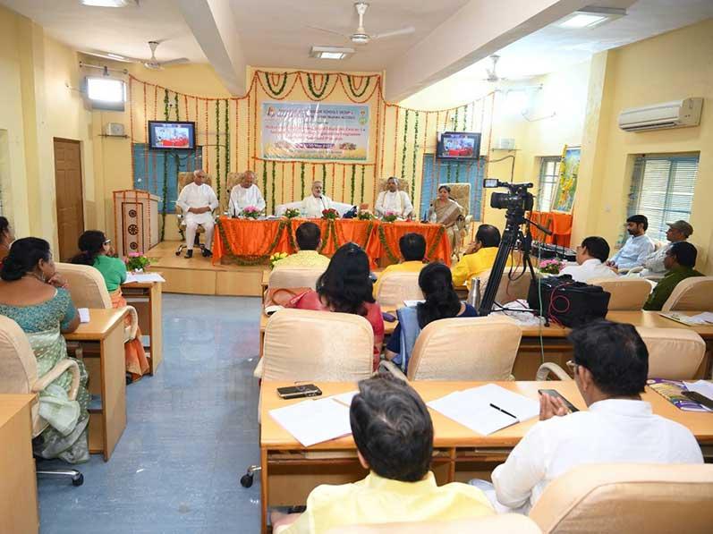 Brahmachari Girish Ji, Chairman of Maharishi Group of Educational Institutions have inaugurated newly appointed Principals orientation programme. 