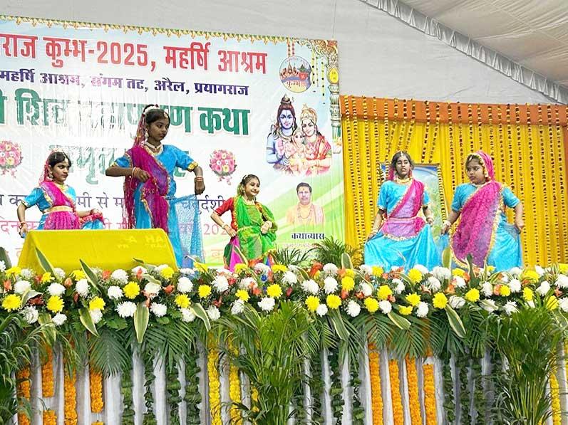 Mahakumbh-2025 Prayagraj, News Release
Thoughts with emotional meditation will help you in achieving the goal: Brahmachari Girish ji.