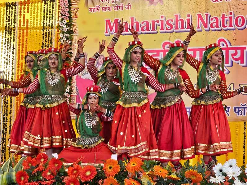 Development of knowledge retention capacity through Transcendental Meditation: Brahmachari Girish
The three-day Maharishi National Cultural Festival of Maharishi Vidya Mandir Group began in Bhopal. Brahmachari Girish Ji, Chairman of Maharishi Vidya Mandir School Group, said on this occasion that The students of Maharishi Vidya Mandir School are different from the students of other schools.