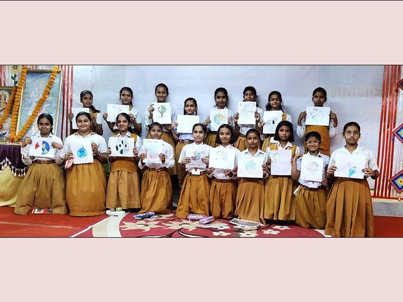 MVM Fatehpur: World Earth Day was celebrated at Maharishi Vidya Mandir Fatehpur with full enthusiasm.
