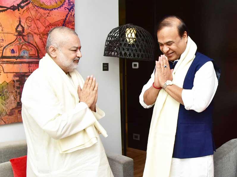 Brahmachari Girish ji and delegation members also met Hon'ble Chief Minister of Assam Shri Himanta Biswa Sarma. Brahmachari Girish Ji has briefed him with all Maharishi Ji's world wide programmes and specially on TM and establishing large groups of TM Siddhi practitioners.