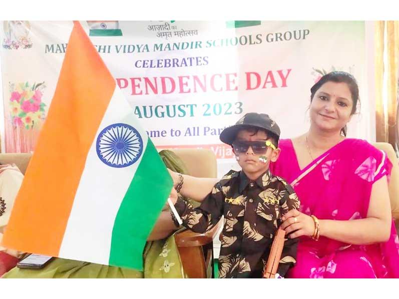 MVM Jabalpur: Grand Celebration of Independence Day was organized at Maharishi Vidya Mandir Vijayanagar, Jabalpur. Jabalpur Rotary Club President and Secretary were the guests of the event.