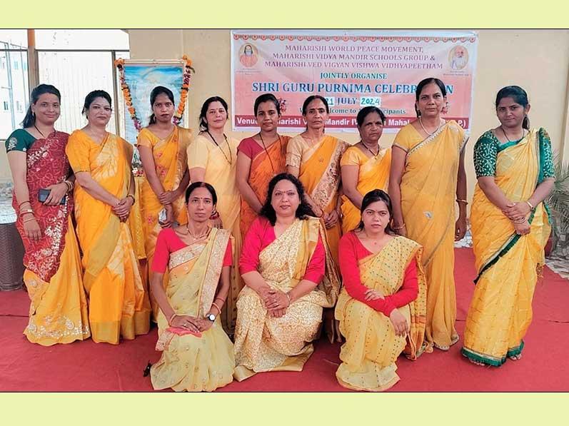 MVM Madan Mahal Jabalpur: Guru Purnima was celebrated at Maharishi Vidya Mandir Madan Mahal Jabalpur with full involvement.