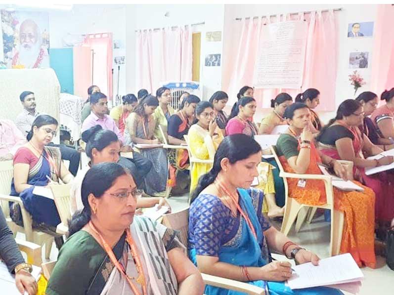 Maharishi Vidya Mandir Shahdol organised a workshop on NEP, NCF, SQAA (School quality assessment and assurance) and
Realising the objectives of NEP through Maharshi Consciousness Based Education.