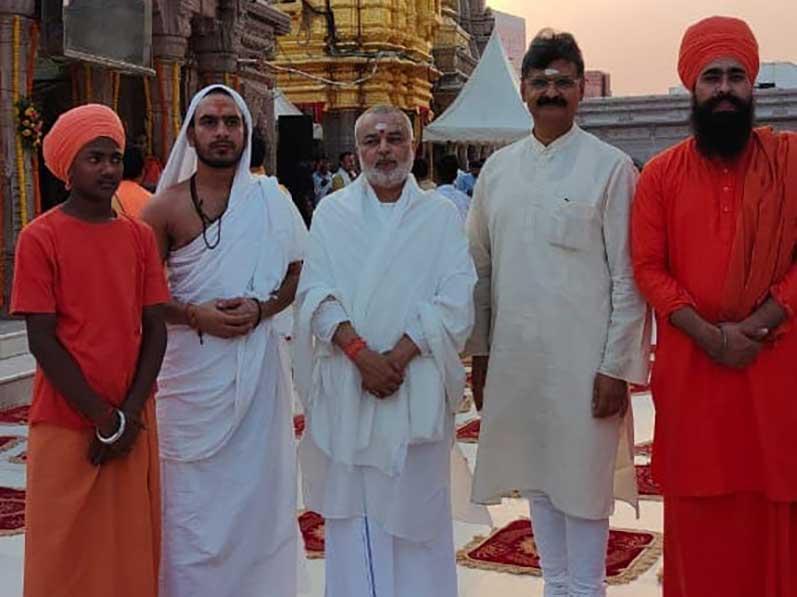 Rudrabhishek was performed in Bhagwan Shri Kashi Vishwanath temple, Varanasi by Shri Kashi Vidwat Parishad, Akhil Bhartiya Sant Samiti, Akhil Bhartiya Akhada Parishad, Ganga Mahasabha in coordination of Swami Jitendranand Saraswati Ji, Mahamantri Ganga Mahasabha and in presence of 1200 Mahatmas from all over India. Got opportunity to perform puja of Bhagwan Kashi Vishwanath Ji and to participate in Rudrabhishek for over 3 hours. Received blessings of many Mahamandaleshwars, Mahants, Sadhu and Saints.