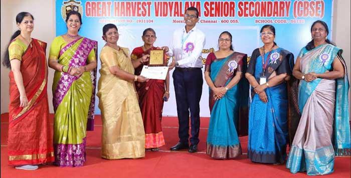 Teachers of MSE Chennai Shri Subramanian 
P. received the Best Teacher Award 2025-2026 presented by CSSC Avadi Cluster at Great Harvest Vidyalaya Senior Secondary School.